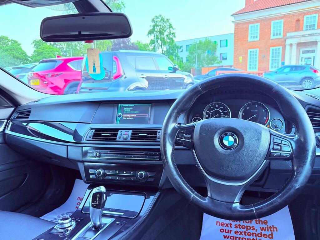 BMW 5 Series Se White #25
