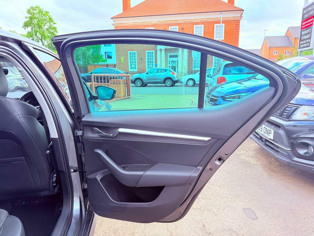 Skoda Octavia 1.0 Tsi E-tec Se Dsg Black #51