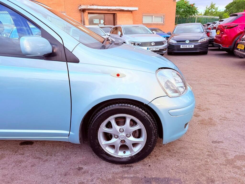 Toyota Yaris Hatchback Blue #7