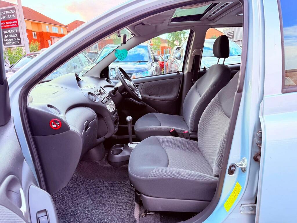 Toyota Yaris Hatchback Blue #17
