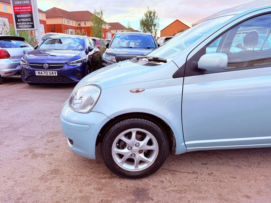 Toyota Yaris Hatchback Blue #8