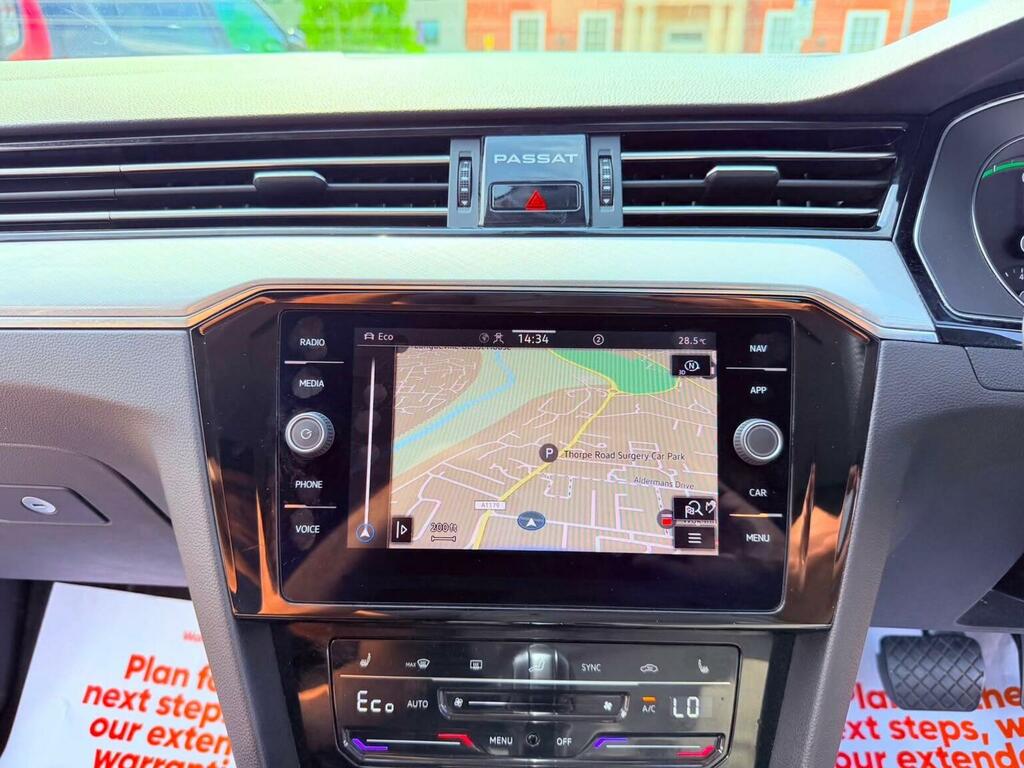 Volkswagen Passat R-line Grey #35