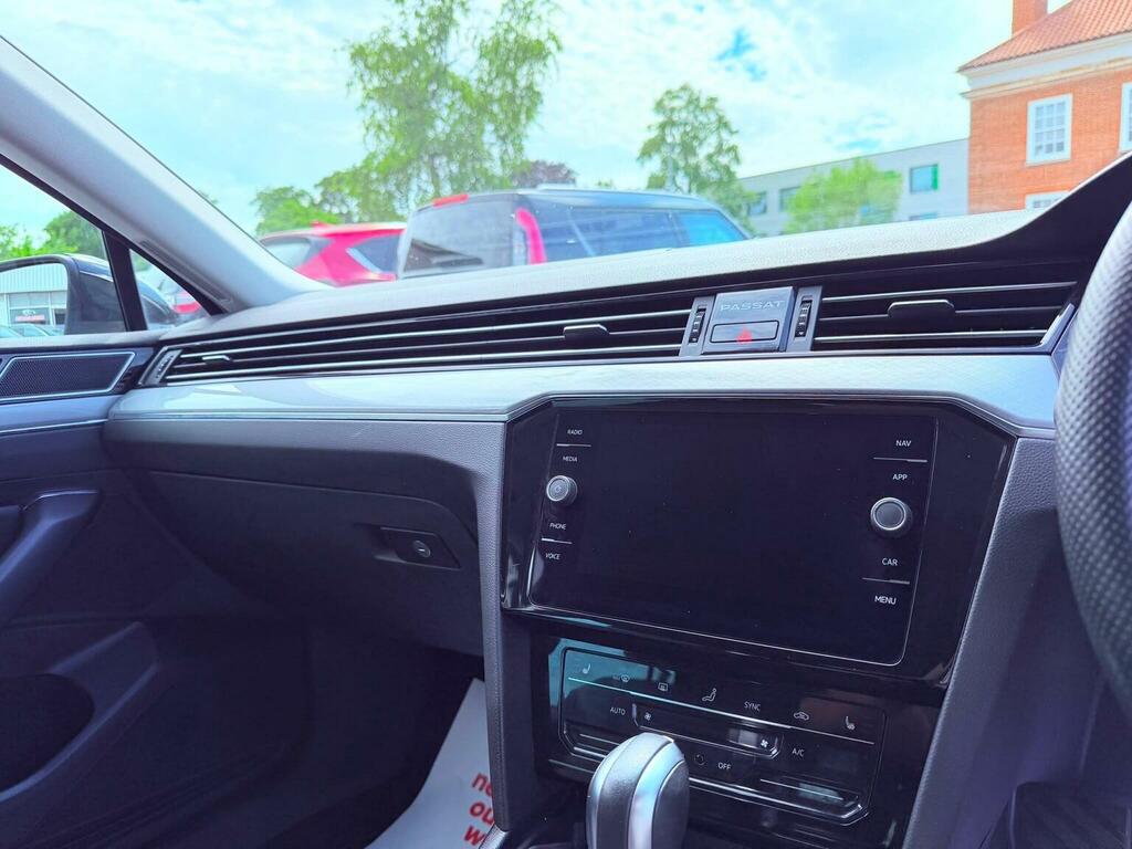 Volkswagen Passat R-line Grey #44