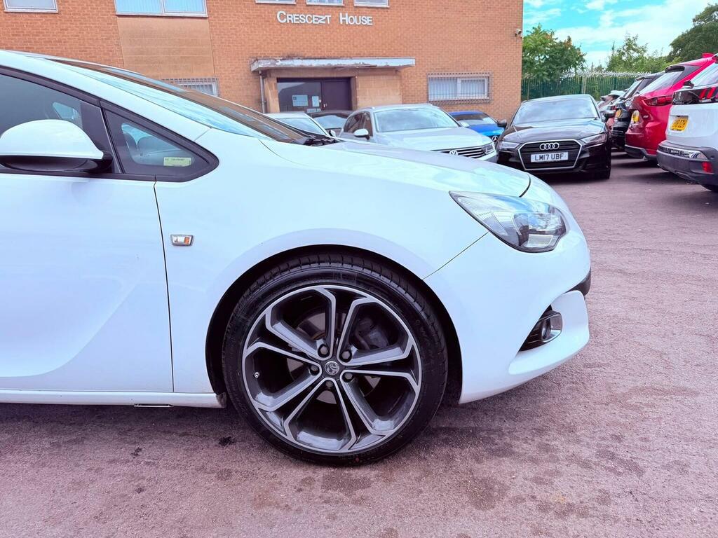 Vauxhall Astra GTC 1.6I Turbo Limited Edition Euro 6 Ss White #6