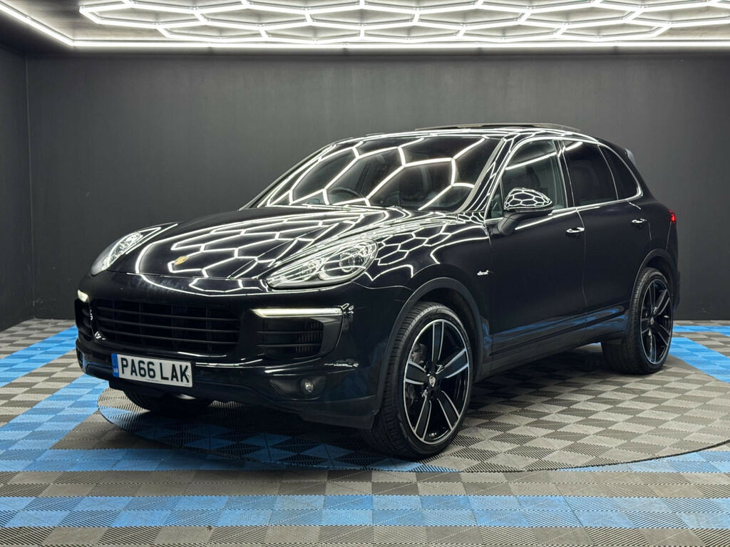 Porsche Cayenne 3.0 Td V6 Tiptronics 4Wd Euro 6 Ss PA66LAK Black #3