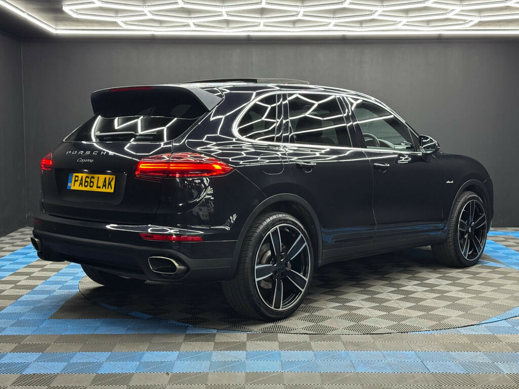 Porsche Cayenne 3.0 Td V6 Tiptronics 4Wd Euro 6 Ss PA66LAK Black #5