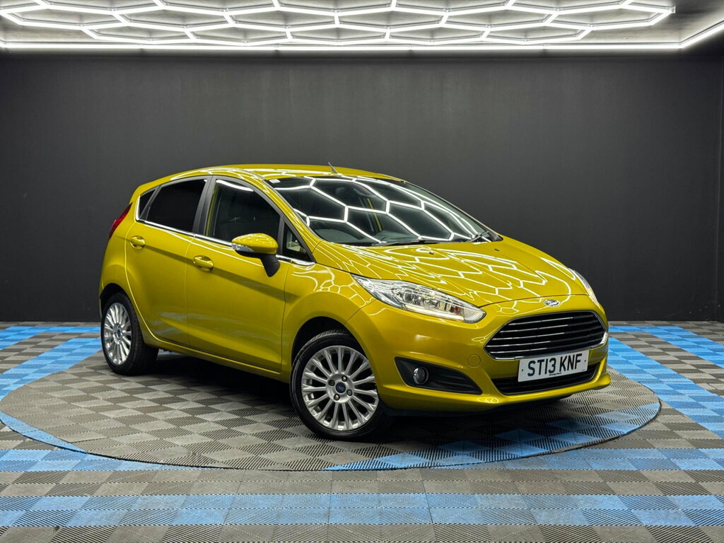 Ford Fiesta 1.0T Ecoboost Titanium Euro 5 Ss Yellow