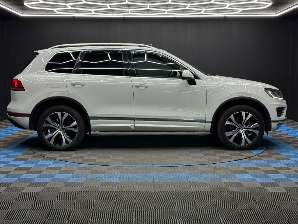 Volkswagen Touareg 3.0 Tdi V6 Bluemotion Tech R-line Tiptronic 4Wd Eu White #4