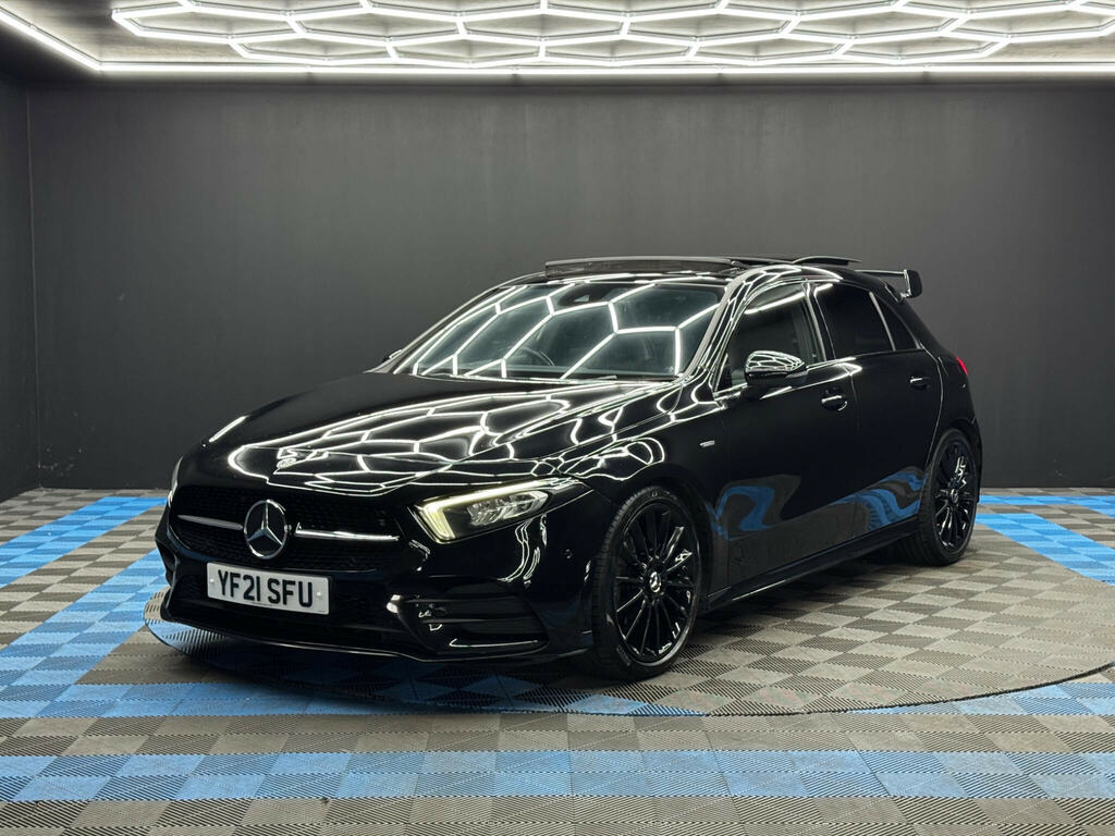 Mercedes-Benz A Class 2.0 A200d Exclusive Edition 8G-dct Euro 6 Ss Black #3