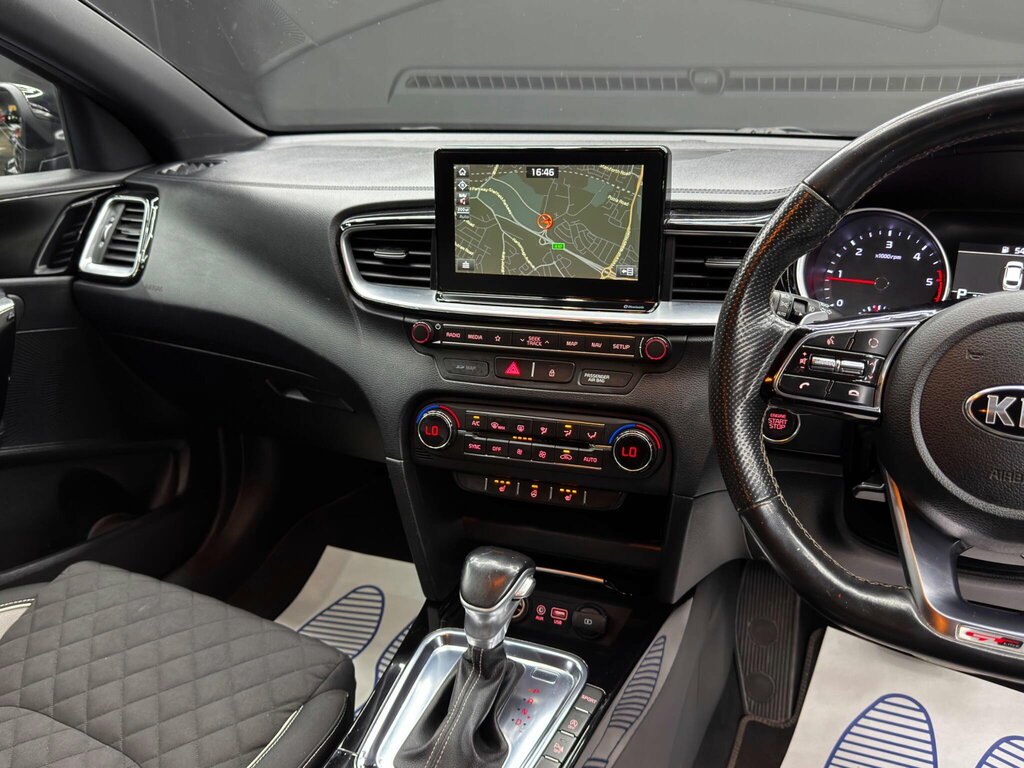 Kia Proceed White #23