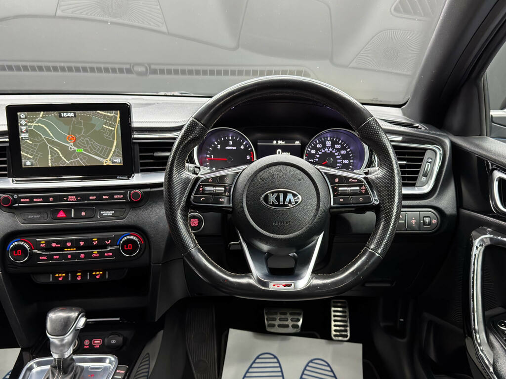 Kia Proceed White #18