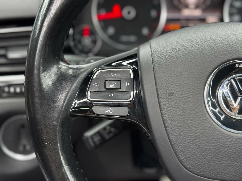 Volkswagen Touareg 3.0 Tdi V6 Bluemotion Tech R-line Suv T White #20