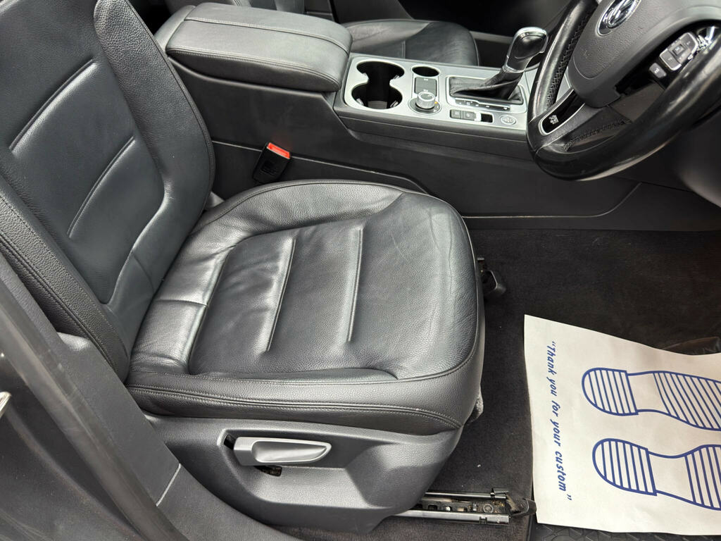 Volkswagen Touareg 3.0 Tdi V6 Bluemotion Tech R-line Suv T White #13