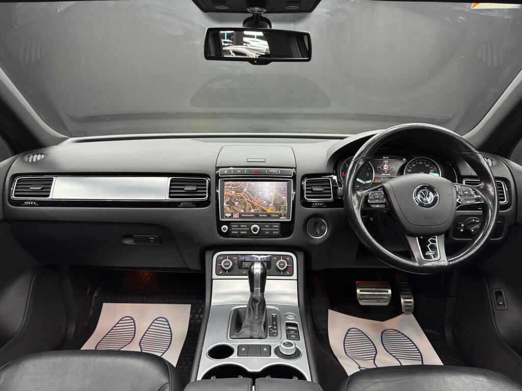 Volkswagen Touareg 3.0 Tdi V6 Bluemotion Tech R-line Suv T White #10