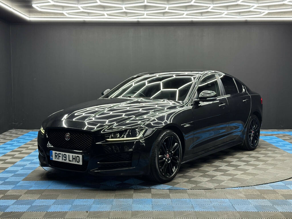 Jaguar XE 2.0I Gpf R-sport Euro 6 Ss Black #3