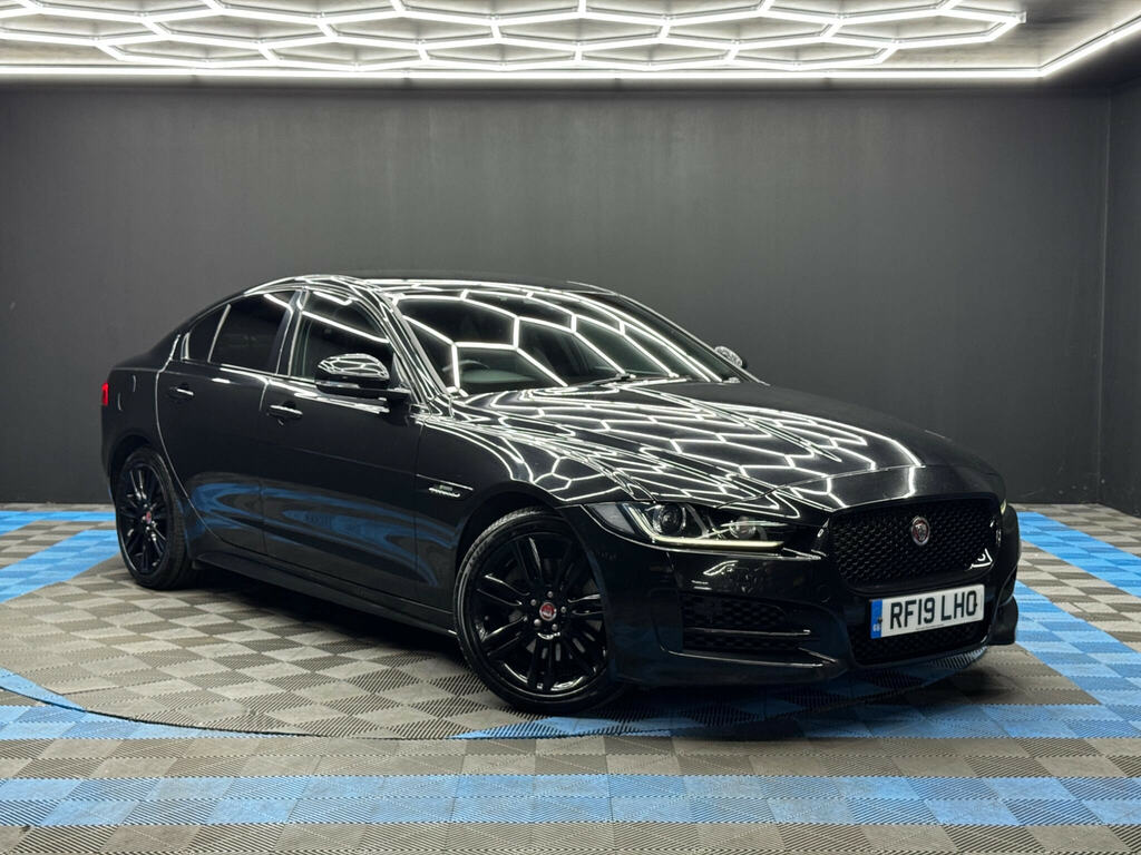 Jaguar XE 2.0I Gpf R-sport Euro 6 Ss Black