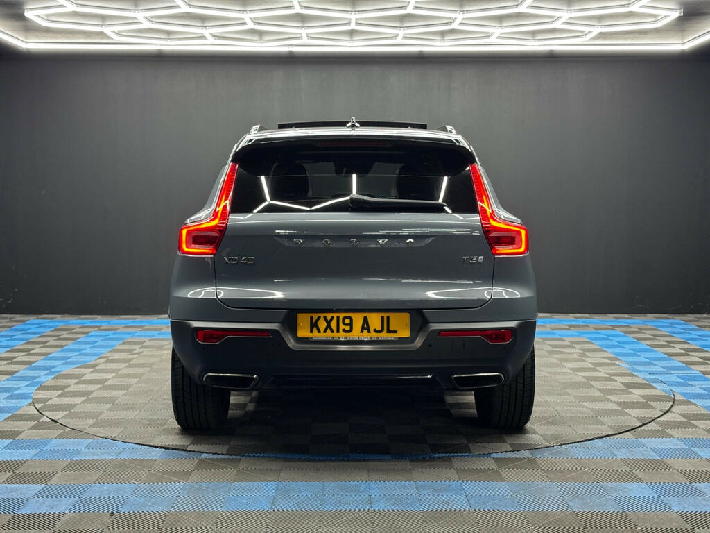 Volvo XC40 1.5 T3 R-design Euro 6 Ss Grey #6