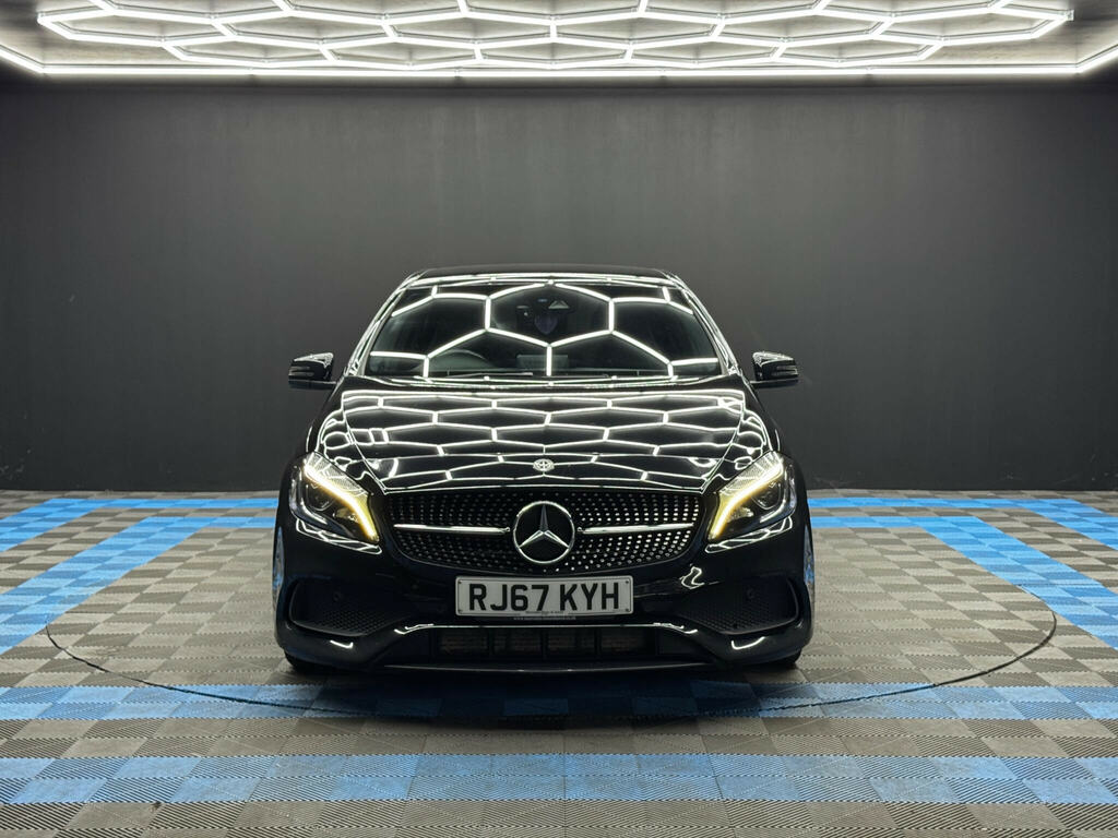 Mercedes-Benz A Class 2.1 A200d Amg Line Premium 7G-dct Euro 6 Ss 5 Black #2