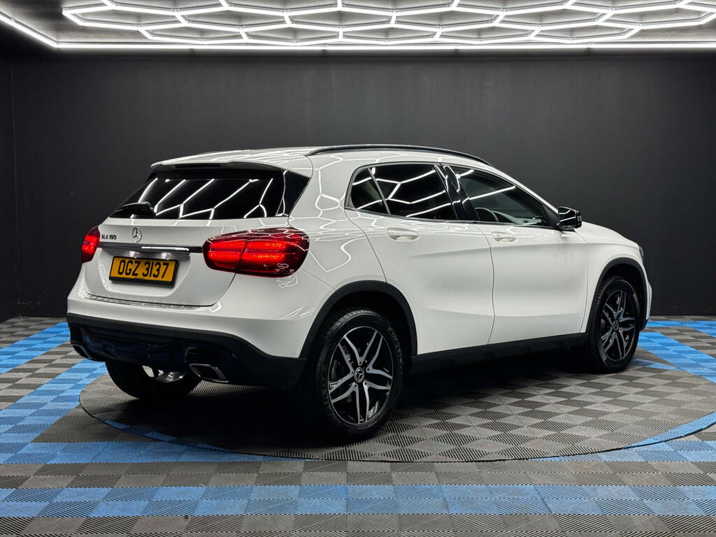 Mercedes-Benz GLA Class 1.6 Gla180 Urban Edition Euro 6 Ss White #5