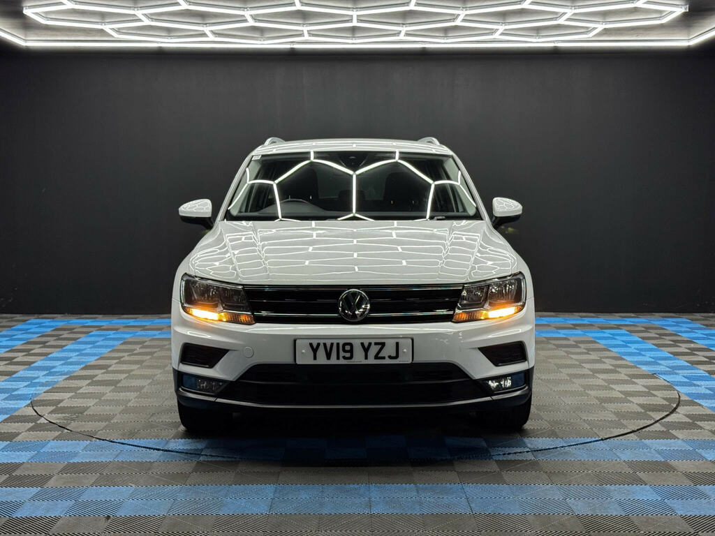 Volkswagen Tiguan 2.0 Tdi Match Euro 6 Ss YV19YZJ White #2