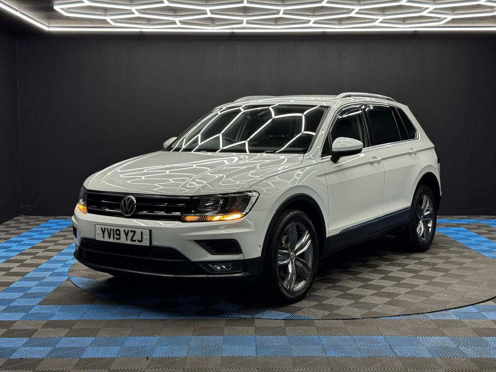 Volkswagen Tiguan 2.0 Tdi Match Euro 6 Ss YV19YZJ White #3