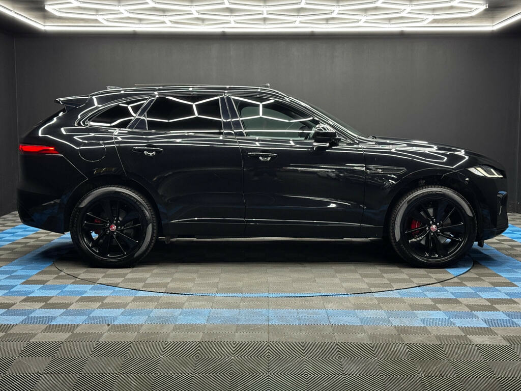 Jaguar F-Pace 2.0 D200 Mhev R-dynamic Black Awd Euro 6 Ss Black #4