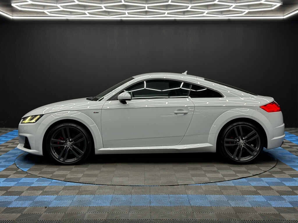 Audi TT Tfsi Sport Black #8