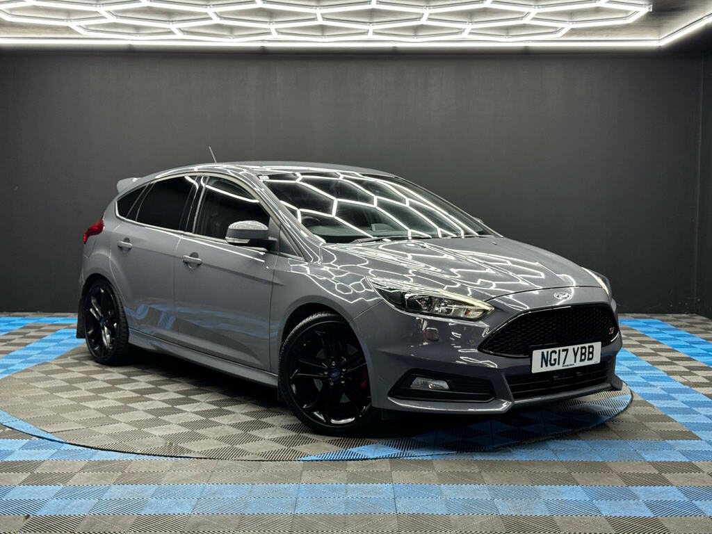 Ford Focus 2.0T Ecoboost St-3 Euro 6 Ss Grey
