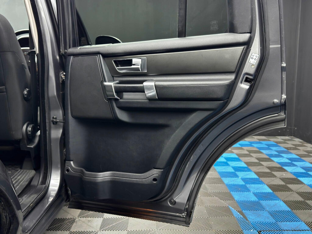 Land Rover Discovery 4 Gold #38