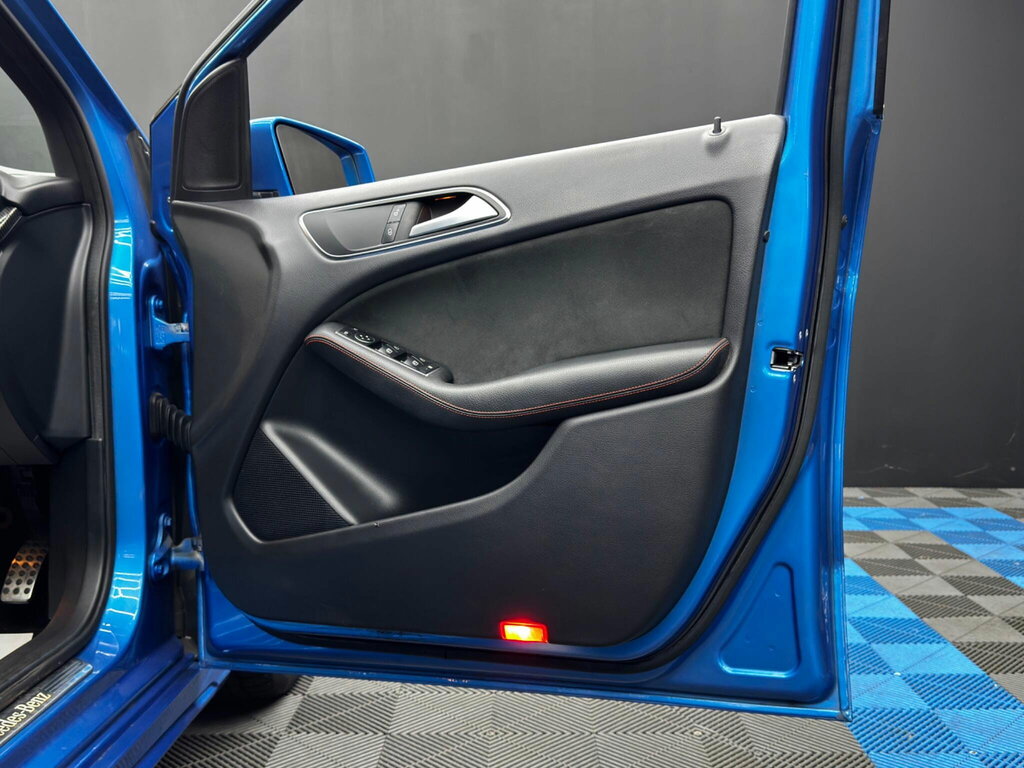 Mercedes-Benz B Class B 200 D Se Grey #39