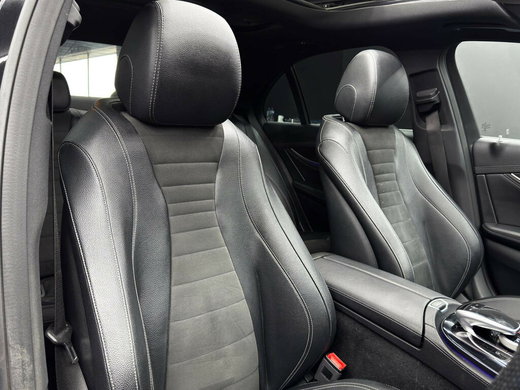 Mercedes-Benz E Class 2.0 E220d Amg Line Premium Plus Cabriolet Di White #13