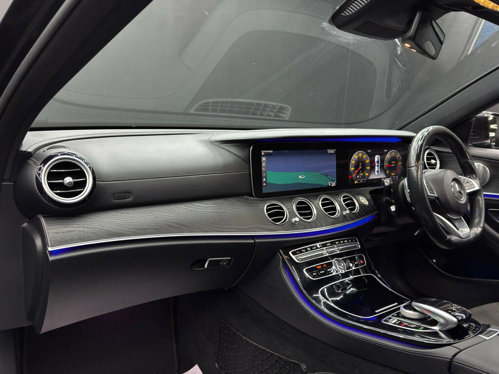 Mercedes-Benz E Class 2.0 E220d Amg Line Premium Plus Cabriolet Di White #12