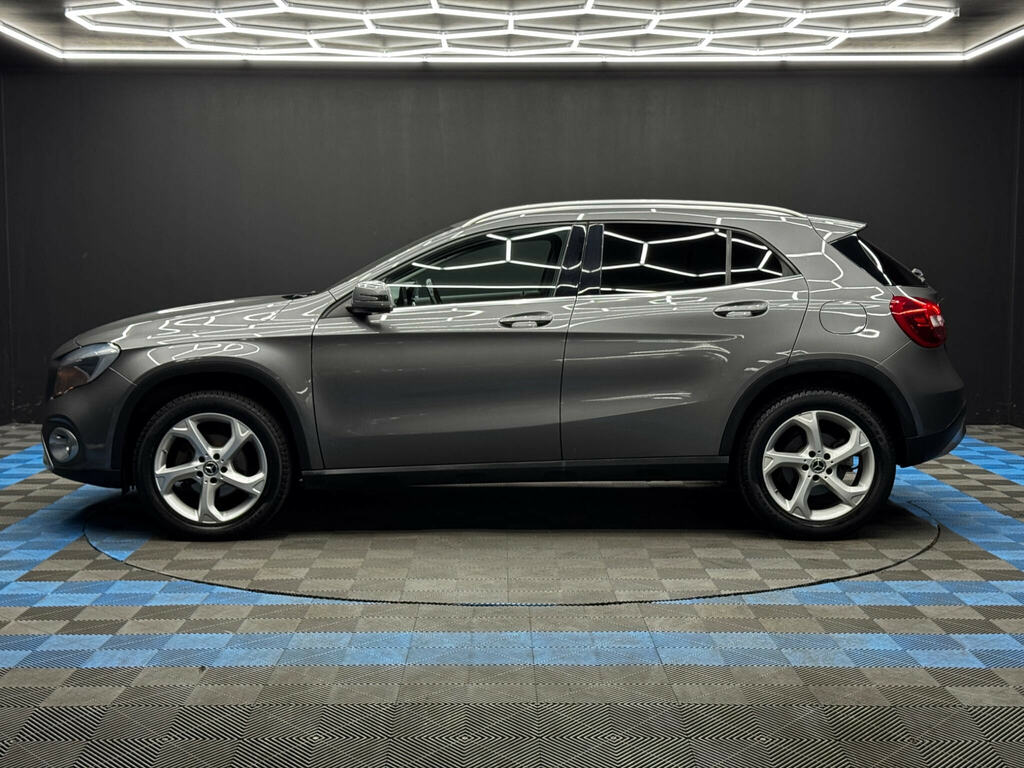 Mercedes-Benz GLA Class Gla 200 D Se Executive Blue #8