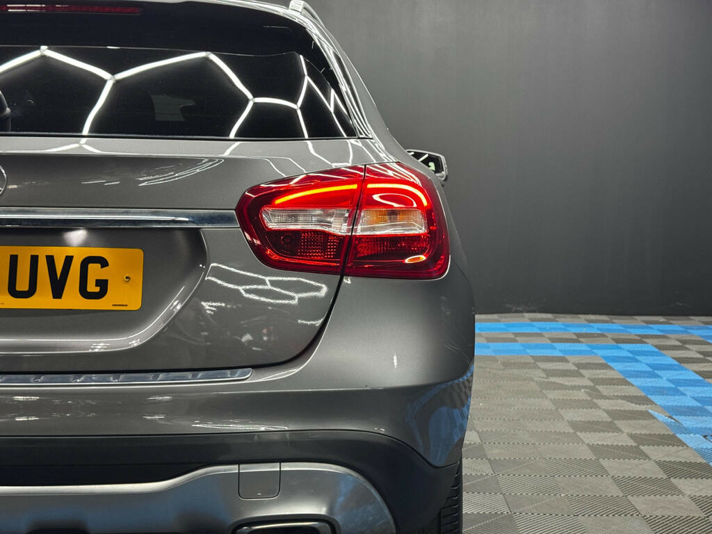 Mercedes-Benz GLA Class Gla 200 D Se Executive Blue #42