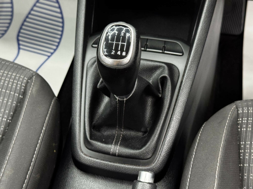 Kia Stonic 1.0 Connect 48V Red #25