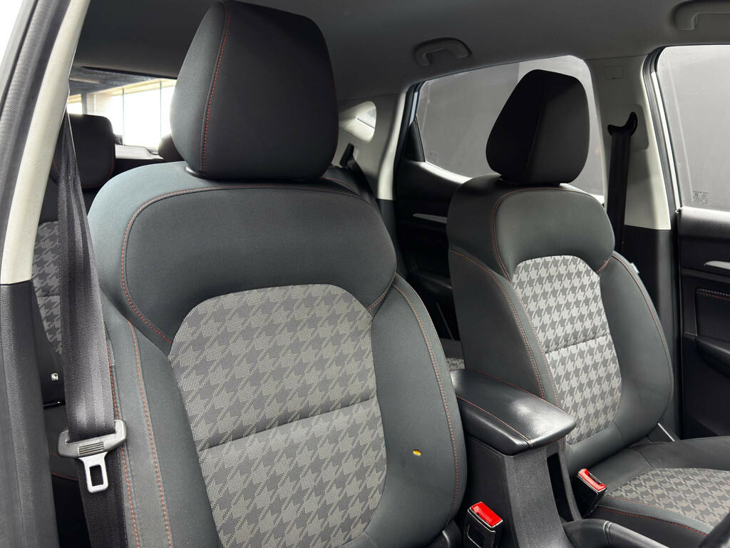 MG ZS 44.5Kwh Excite Red #12