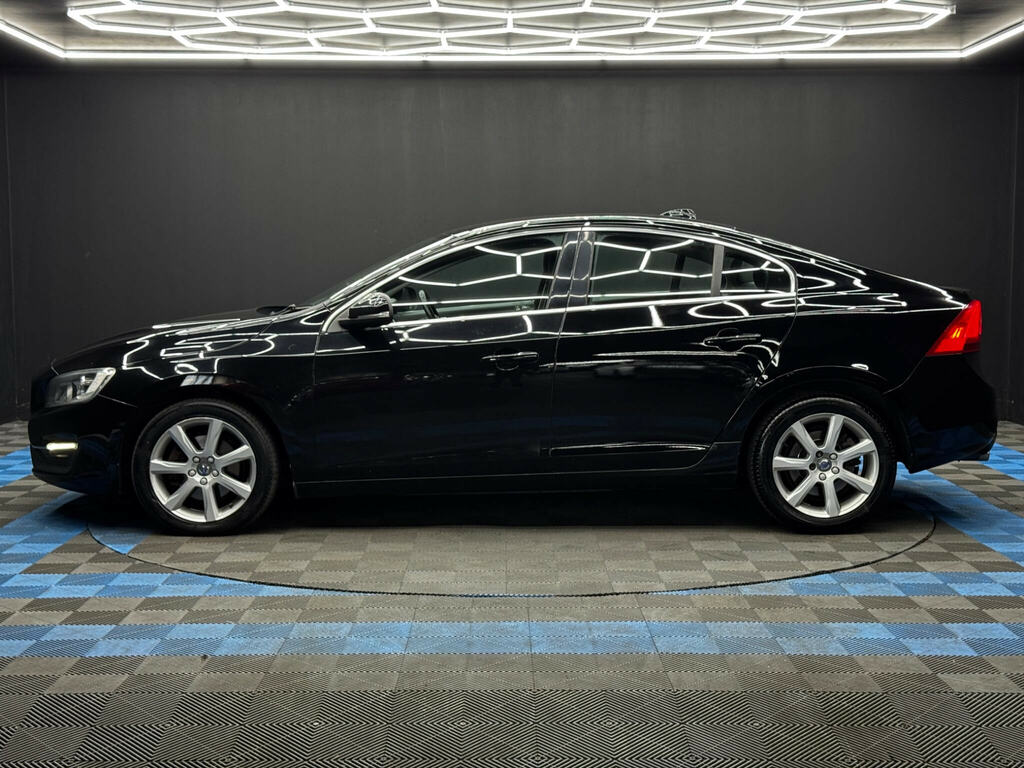 Volvo S60 D2 120 R Design Nav Black #8