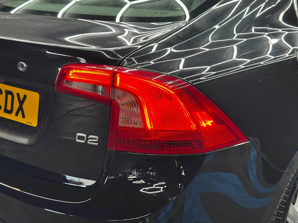 Volvo S60 D2 120 R Design Nav Black #41