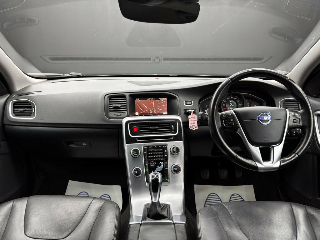 Volvo S60 D2 120 R Design Nav Black #10