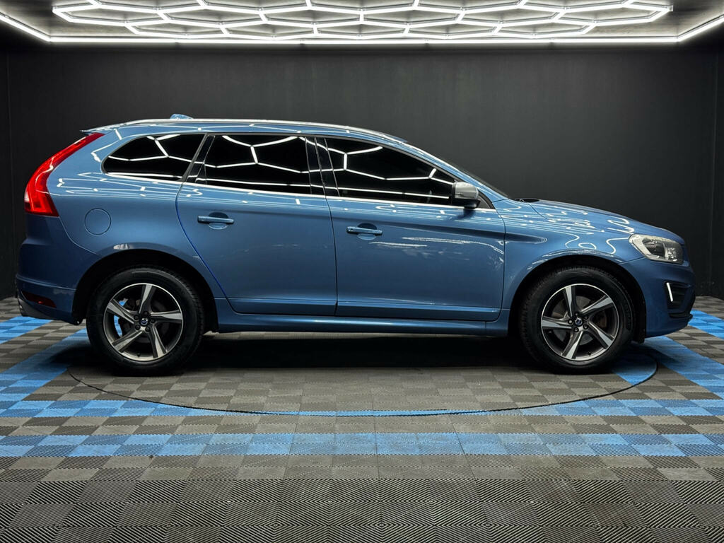 Volvo XC60 2.4 D4 R-design Lux Nav Awd Euro 6 Ss Blue #4