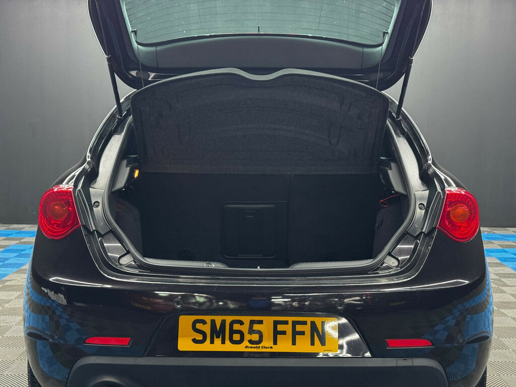 Alfa Romeo Giulietta  Black #33
