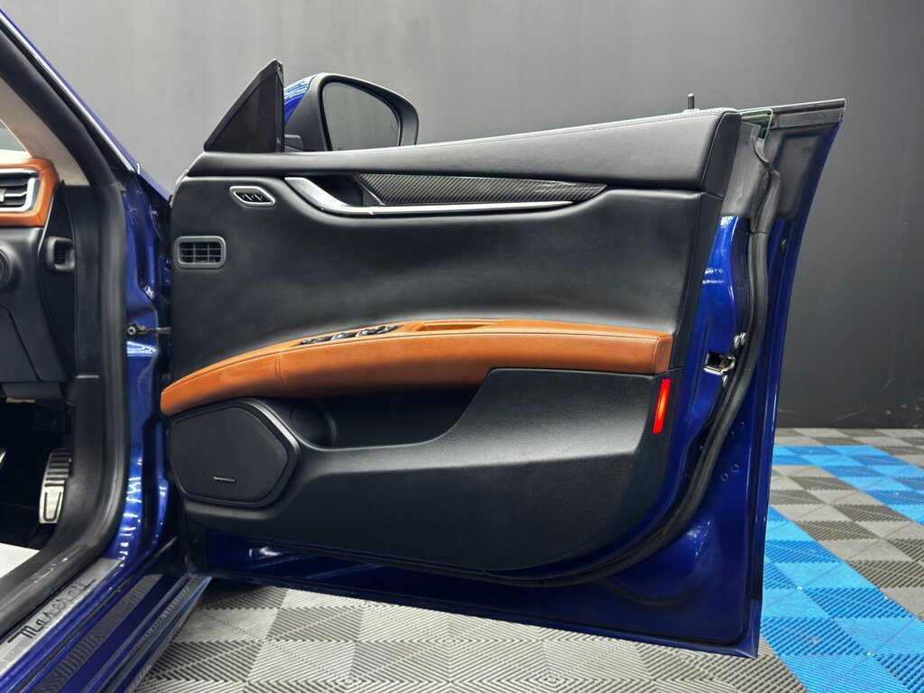 Maserati Ghibli 3.0 V6 Blue #44