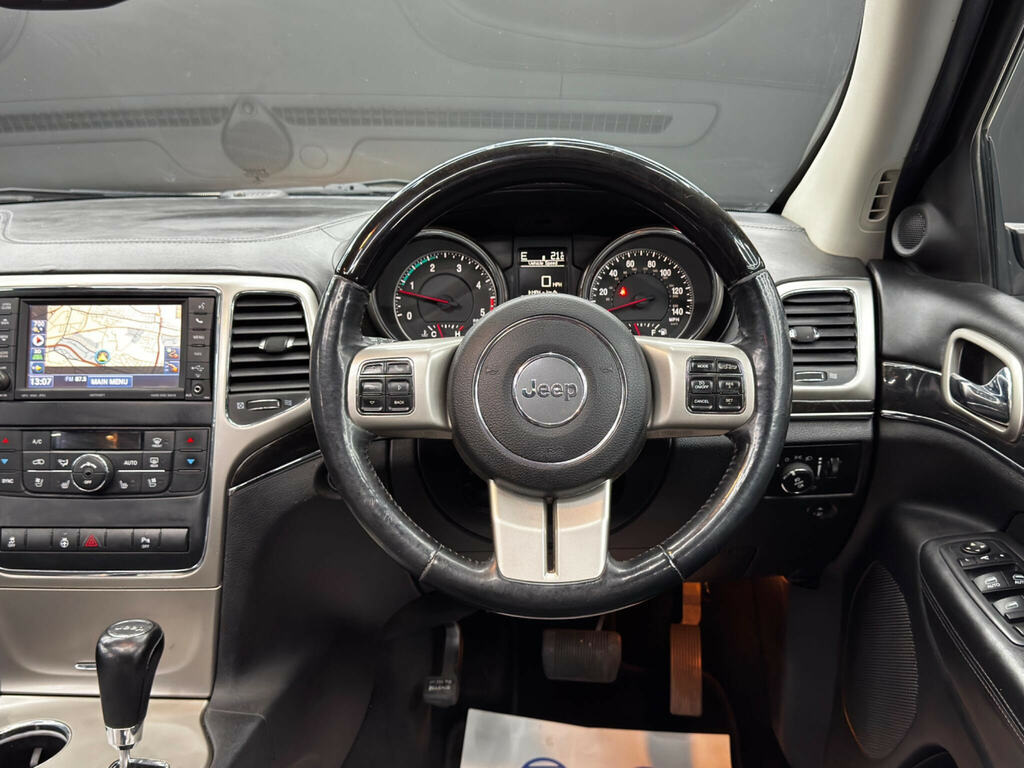 Jeep Grand Cherokee 2012 12 V6 Grey #18