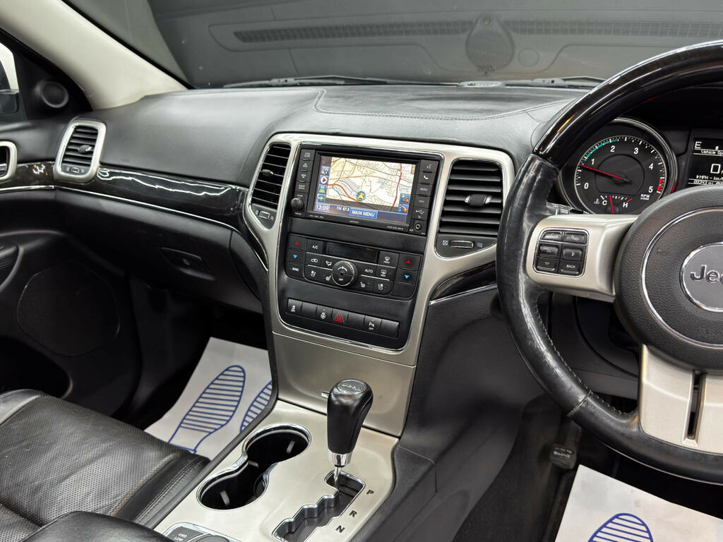 Jeep Grand Cherokee 2012 12 V6 Grey #22