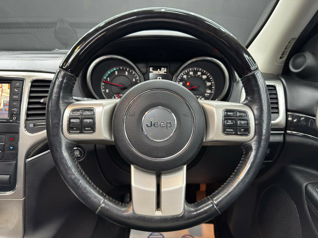 Jeep Grand Cherokee 2012 12 V6 Grey #19