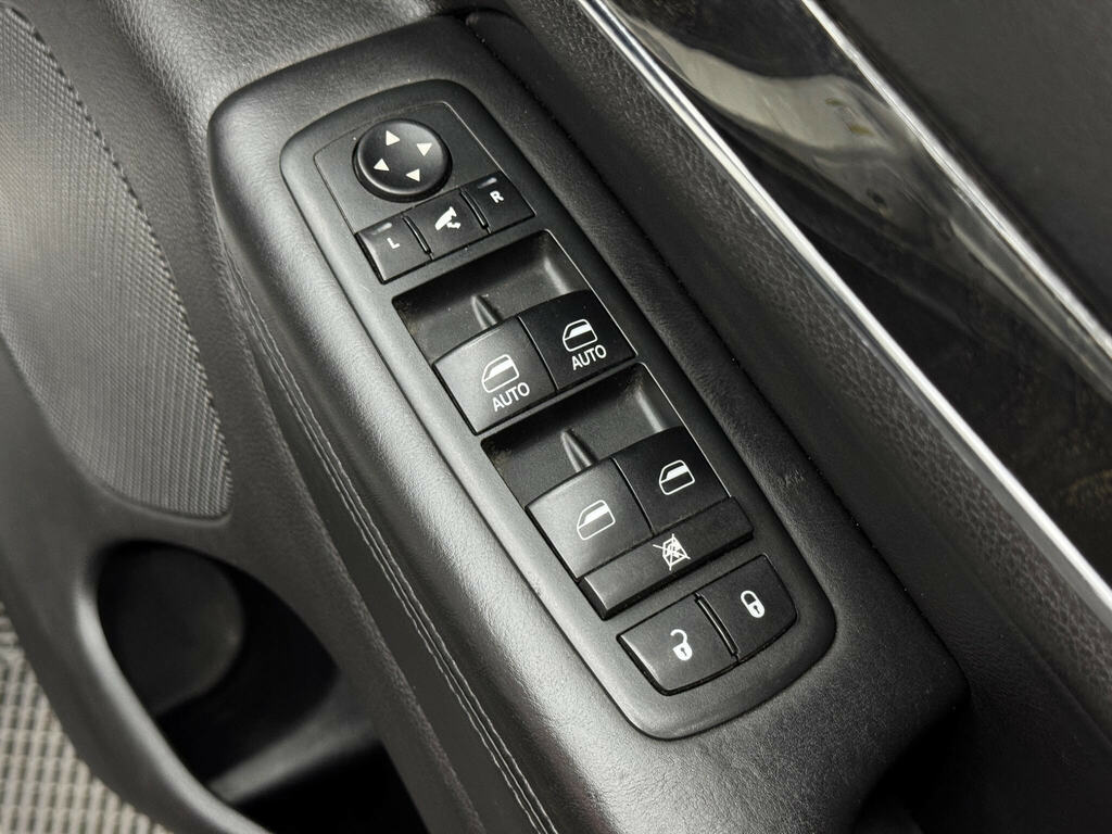 Jeep Grand Cherokee 2012 12 V6 Grey #35