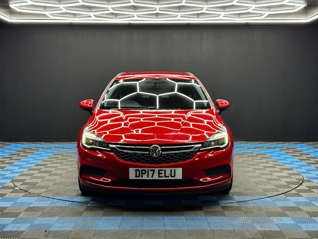Vauxhall Astra 1.6 Cdti Tech Line Sports Tourer Euro 6 Ss Red #2