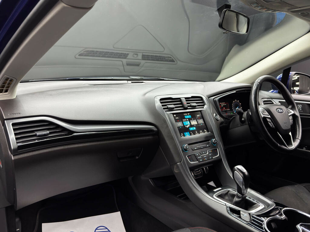 Ford Mondeo 2.0 Zetec Tdci White #11