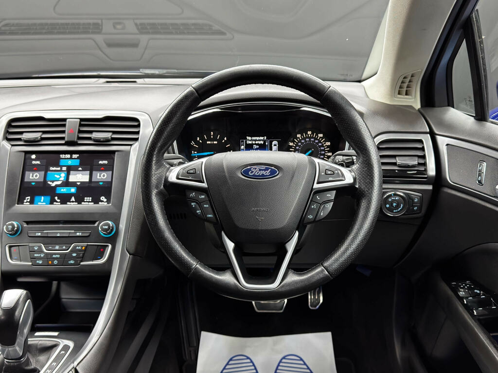 Ford Mondeo 2.0 Zetec Tdci White #17