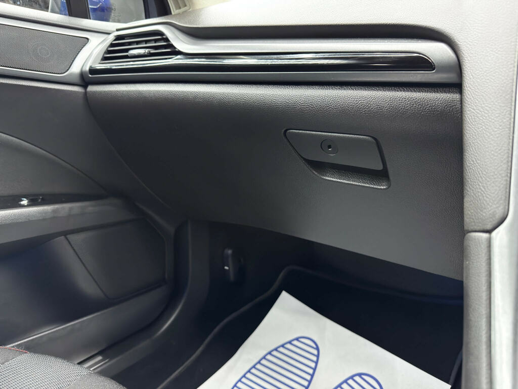 Ford Mondeo 2.0 Zetec Tdci White #35